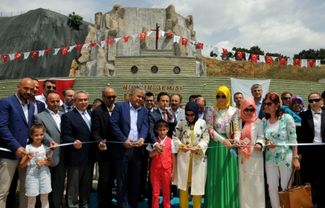 Tuzla Holografik Hayvanat Bahçesi açıldı!