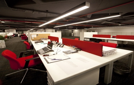 Ayakkabı Dünyası'nın genel merkez ofisi LAMP 83 ile aydınlatıldı!