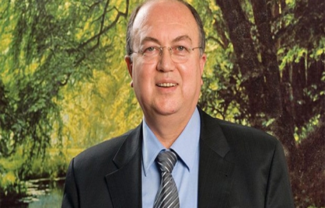 Ahmet Küçükbay kimdir?