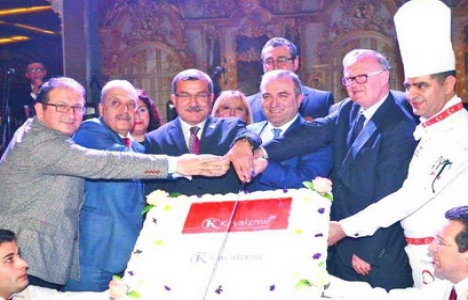 Kaya İzmir'den 2015'e merhaba! 