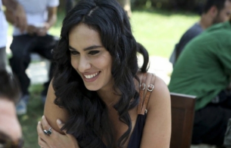 Perihan Ünlücan futbolcu Servet Çetin'in kiracısı oldu!