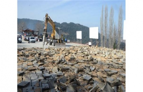 Osmangazi Belediyesi Uludağ'daki kaçak yapıları yıkıyor!