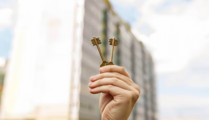 Bakanlık düğmeye bastı! Konut ibaresi içermeyen tapuyla geçici turizm amaçlı kiralanan konut izin belgeleri iptal edildi