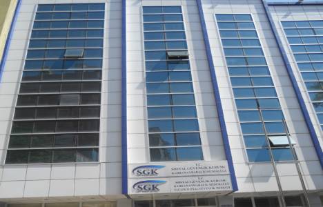 Depreme dayanıksız çıkan İşkur binası tahliye edildi!