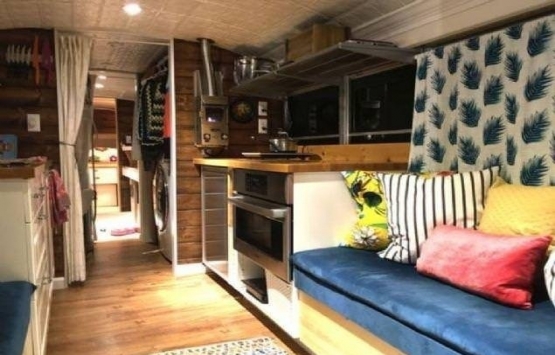 Ev kirası ödemek istemeyen çift otobüsü eve çevirdi!