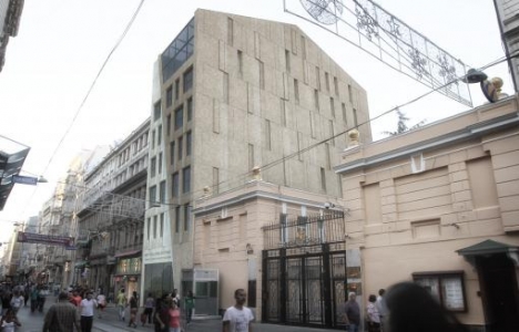 Beyoğlu Belediyesi ek hizmet binasının yüksekliği artırıldı!