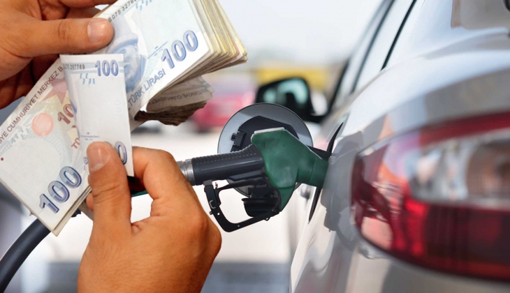 Fitch bu yıl petrolde oluşacak fiyat beklentisini yükseltti! Yakıt fiyatları ne zaman düşecek açıklandı