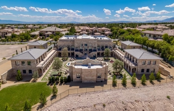 Floyd Mayweather Las Vegas ta ev aldı!