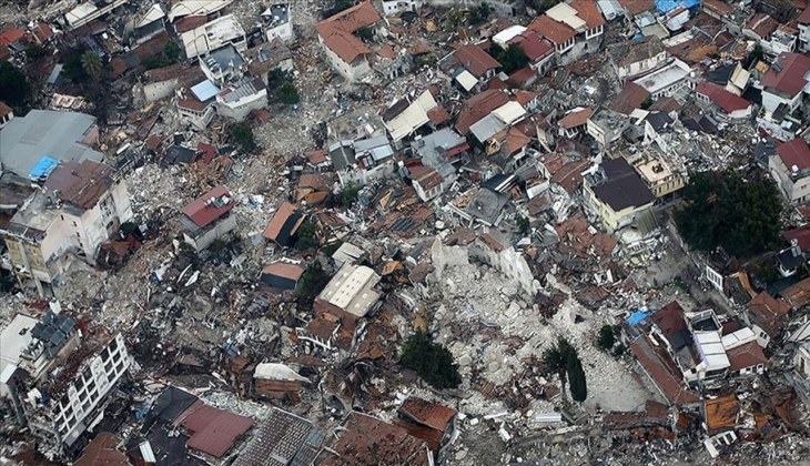 Deprem bölgesindeki kalıcı konut inşaatları tam gaz! 38 günde 43 bin inşaatın düğmesine basıldı! 