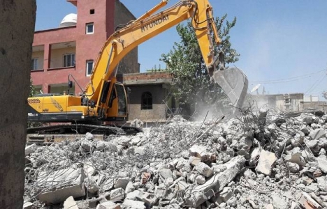 Şırnak'ta her gün 4 ev yıkılıyor!