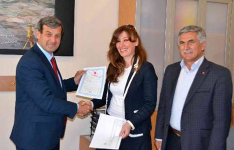 Simav'a yapılacak yeni hastanenin arsa tapusu alındı!