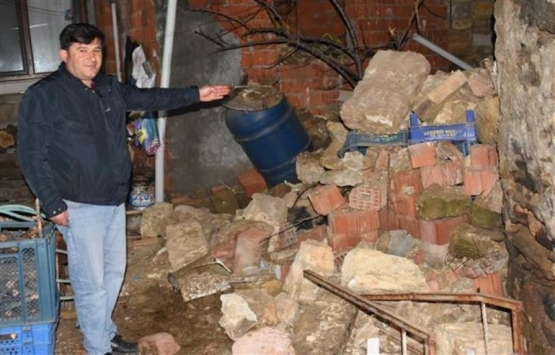 Ayvacık’ta yıkım yok, çatlayan binalar var!