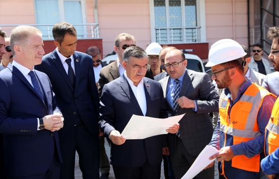 İsmet Yılmaz, TOKİ Sivas kura çekimi törenine katıldı!