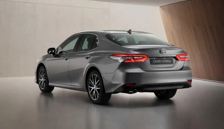 Hibrit Toyota Camry kaç lira oldu? İşte 17 Eylül 2022 fiyat listesi…