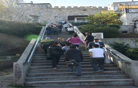 Bursa’da caddelere yürüyen yol ve merdivenler yapılacak!