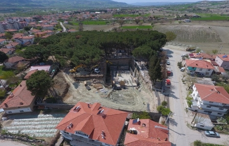  Selendi Gençlik Merkezi için ilk kazma vuruldu!