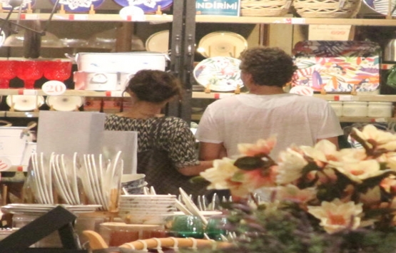 Nurgül Yeşilçay, Necati Kocabay ile ev alışverişine çıktı!