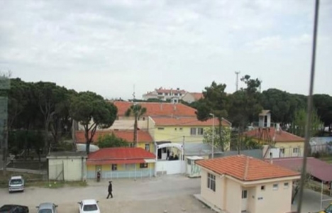 Burhaniye'deki eski cezaevi adliyeye dönüşecek!