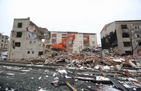 Esenler Oruçreis'te kentsel dönüşümün ikinci etap yıkımları başladı!