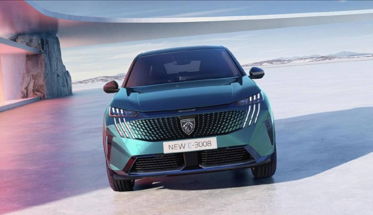 Peugeot dan yeni E-3008! Peugeot elektrikli ürün gamına yeni modeller ekledi
