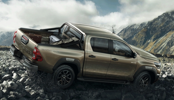 Toyota Hilux tan akıl almaz fiyatlar! İşte 2022 Mart fiyat listesi!