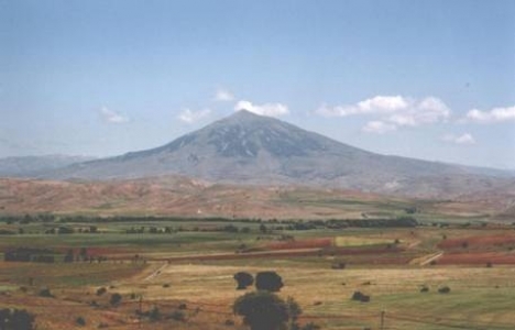 Sivas Yıldız Dağı'na 40 yamaç evi yapılacak!