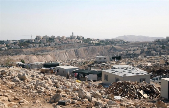 İsrail Batı Şeria da Filistinlilere ait 2 evi yıktı!