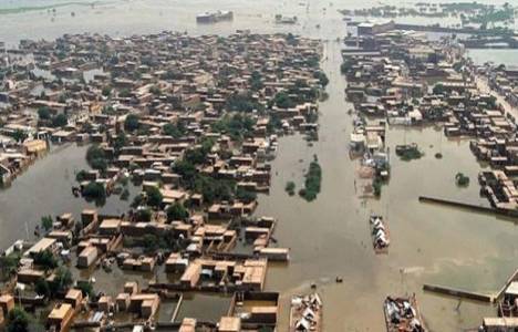 Hindistan'da sel felaketi!