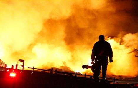 Amasya'da fabrika yangını!