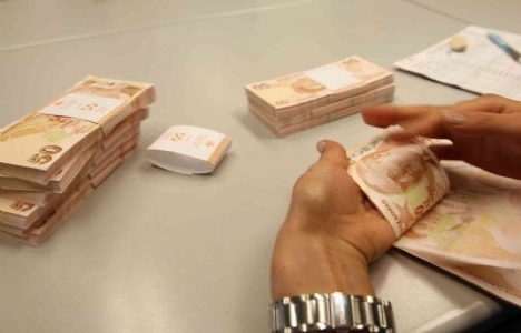 Bankacılık sektörünün kredi hacmi yüzde 0,52 arttı!