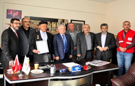 Ahmet Akçelik 30 dönümlük arazisini Türk Kızılayı'na bağışladı!