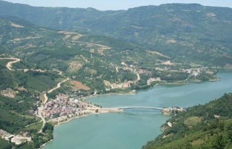 Ayvacık’ta turizm amaçlı yol yapım çalışmaları sürüyor!