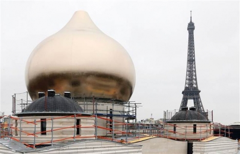Paris Saint Trinite Kilisesi'nin üzerine altın kaplamalı kubbe yapıldı!