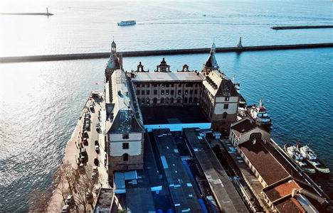 Haydarpaşa Garı otel veya AVM değil YHT garı olacak!