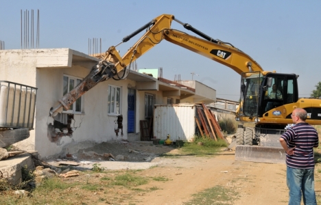 Depremde ilk kaçak yapılar yıkılacak!