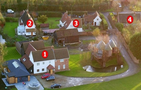 Ed Sheeran, İngiltere den köy satın aldı!