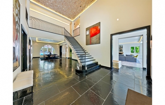 Prens Harry ve Meghan Markle Malibu dan 20 milyon dolarlık ev alacak!