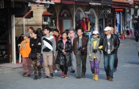 Çinli turistler, Antalya Side Antik Kent'in tanıtımı için fotoğraf çekimi yaptı!
