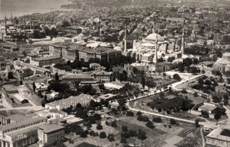 1937 yılında Adliye Sarayı Sultanahmet'te inşa edilecek!