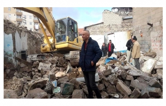 Kayseri Develi'deki metruk evler tek tek yıkılıyor!