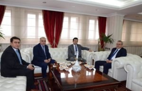 Batman'daki kentsel dönüşüm Vali Ahmet Deniz’e anlatıldı!