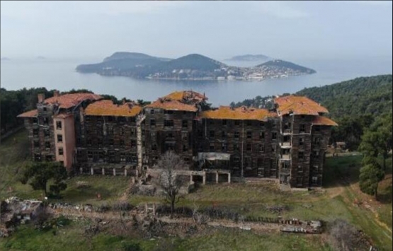 Büyükada Rum Yetimhanesi yıkılma tehlikesiyle karşı karşıya!