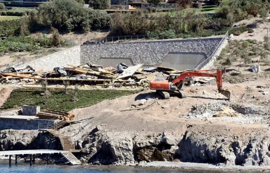 Bodrum daki imara aykırı yapıların yıkımı devam ediyor!