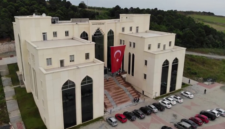 Yalova Üniversitesi 29 öğretim üyesi ve öğretim görevlisi alıyor! Son başvuru tarihi 14 Şubat 2023!