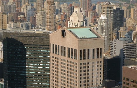 New York Sony Building binası 1.3 milyar dolara satıldı!