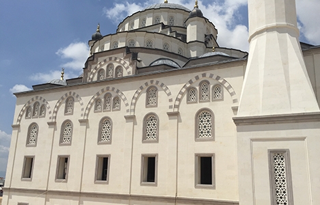 Adana Arif Uçurum Camisi açıldı!