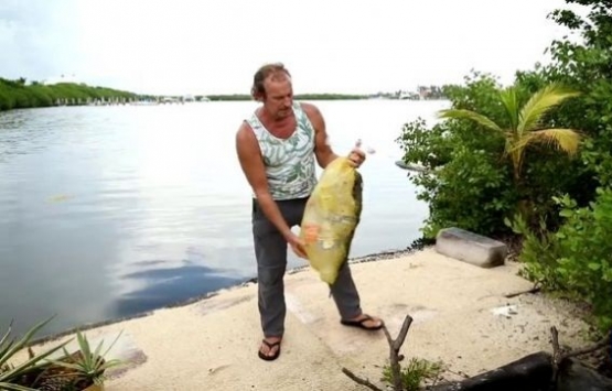 Meksika da 150 bin pet şişe ile ada inşa edildi!