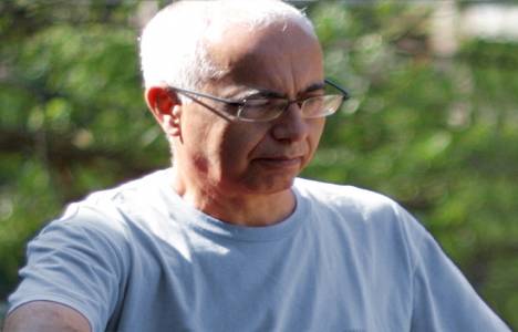 İhsan Yümlü kimdir?