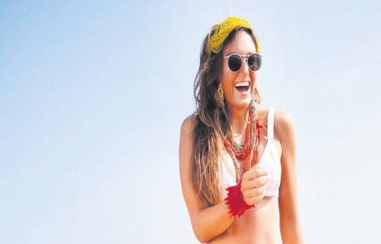 Eda Taşpınar Mikonos'ta aylık 45 bin liraya ev kiraladı!