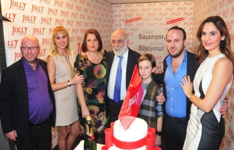 Jolly Tur Esentepe'de plaza açtı!